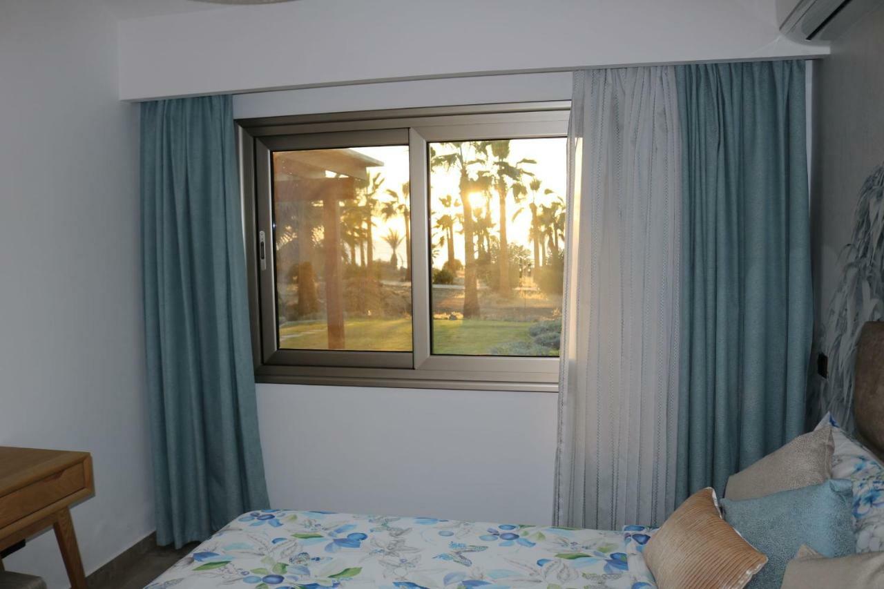 Yulya Villa By Taimoura Paphos Luaran gambar