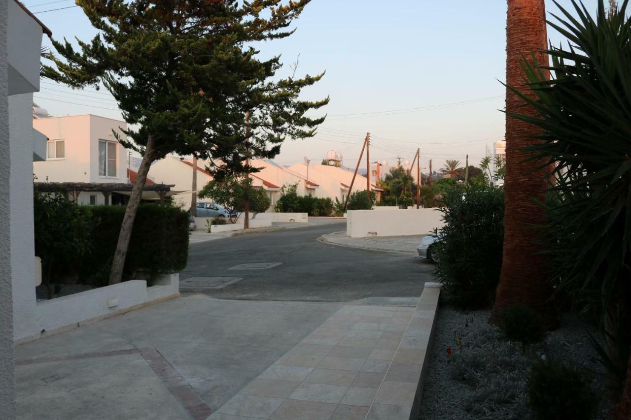 Yulya Villa By Taimoura Paphos Luaran gambar