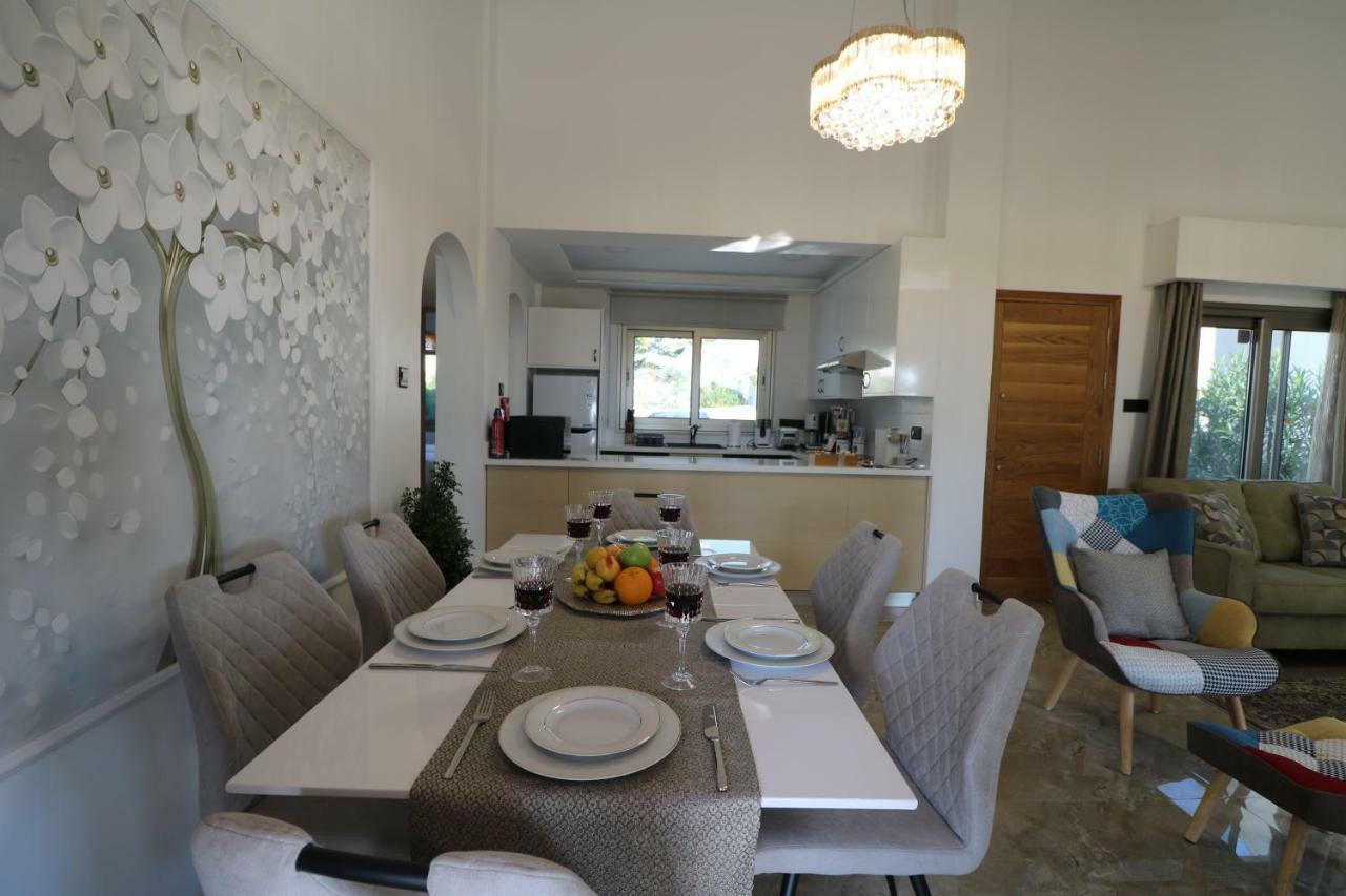 Yulya Villa By Taimoura Paphos Luaran gambar