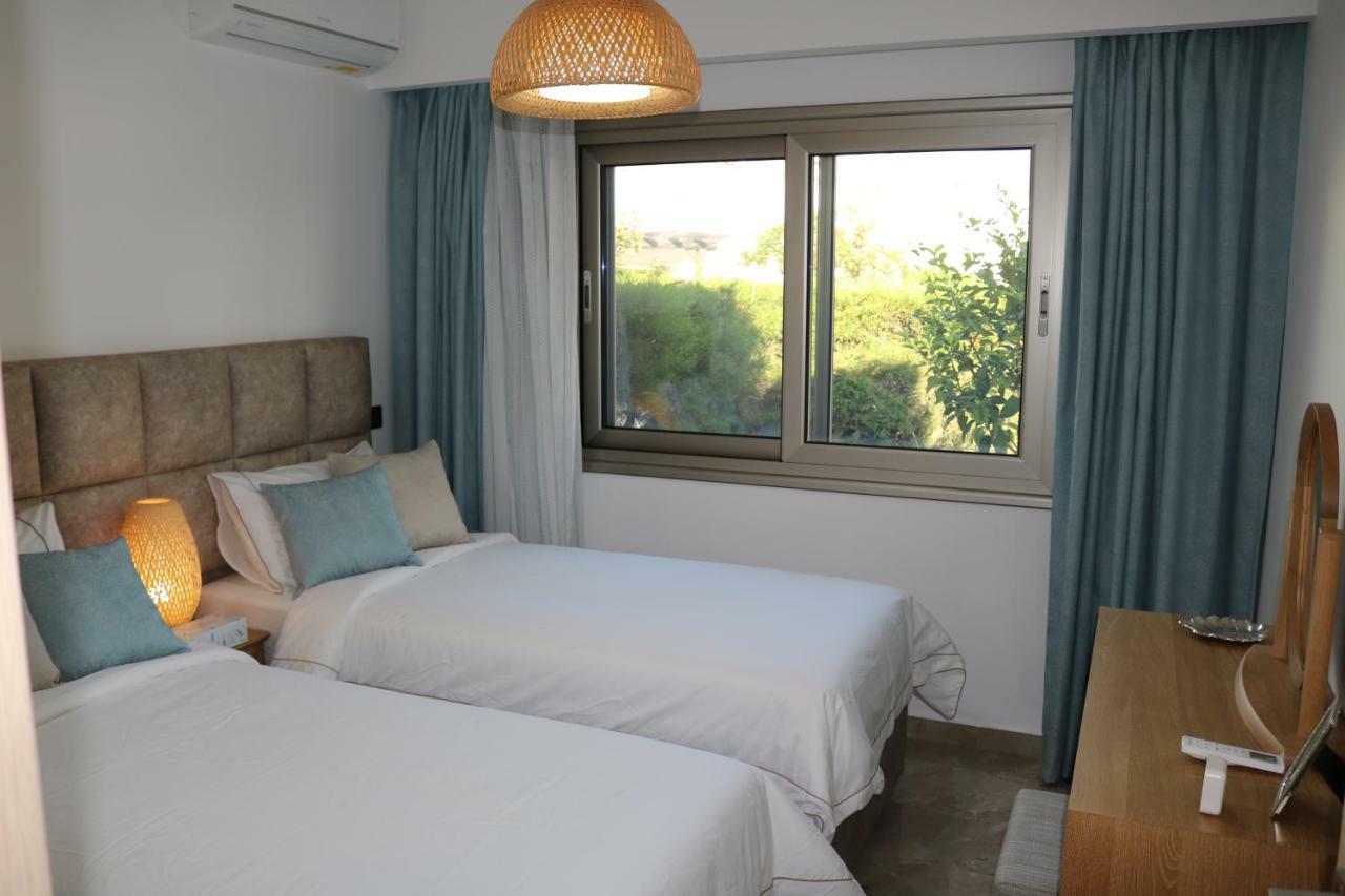 Yulya Villa By Taimoura Paphos Luaran gambar