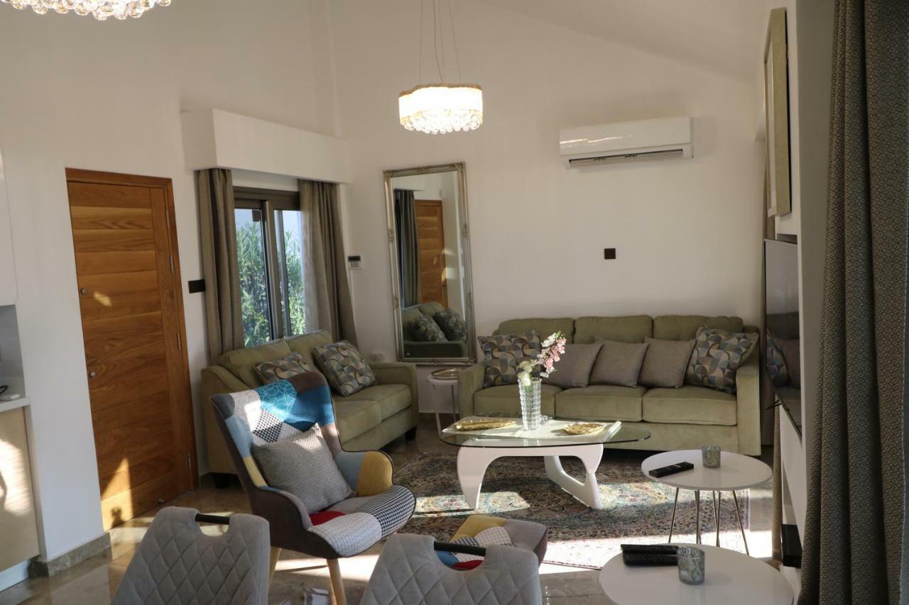 Yulya Villa By Taimoura Paphos Luaran gambar
